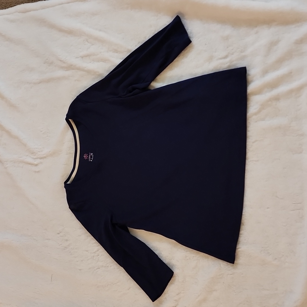 3/4 sleeve shirt